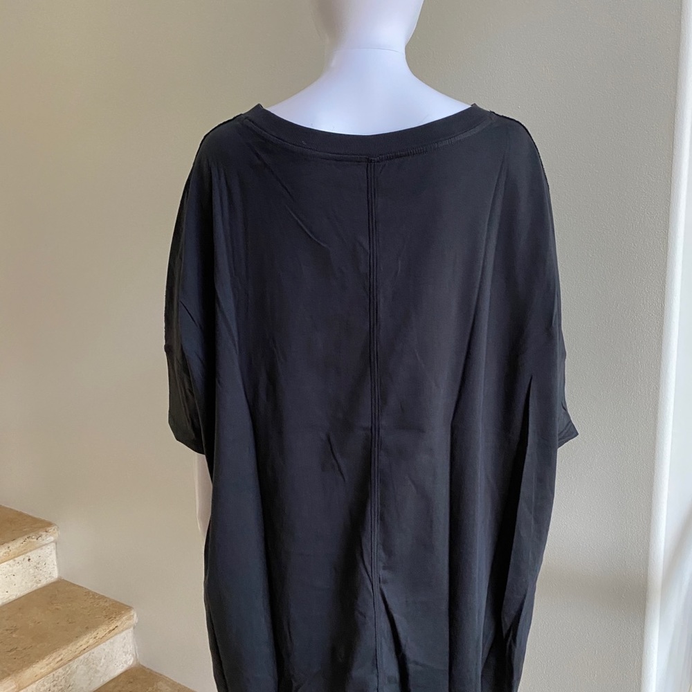 NWOT LULULEMON All Yours Boyfriend Box Tee Shirt Medium, Black - Picture 4 of 9